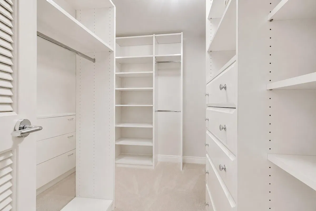 The Plaza of The Palm Beaches Unit 24E photo 13