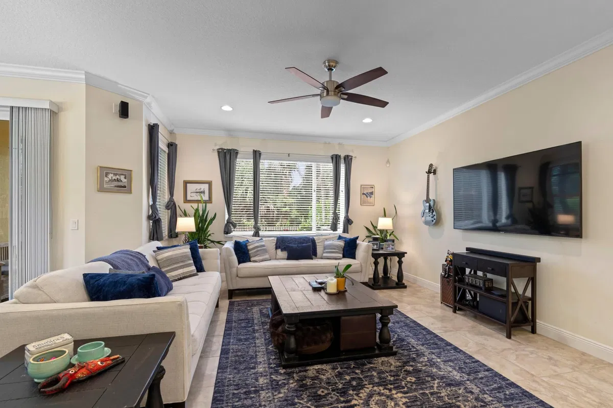 Residence photo 7