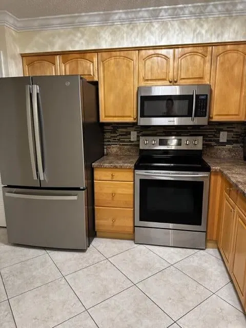 Unit 404 photo 10