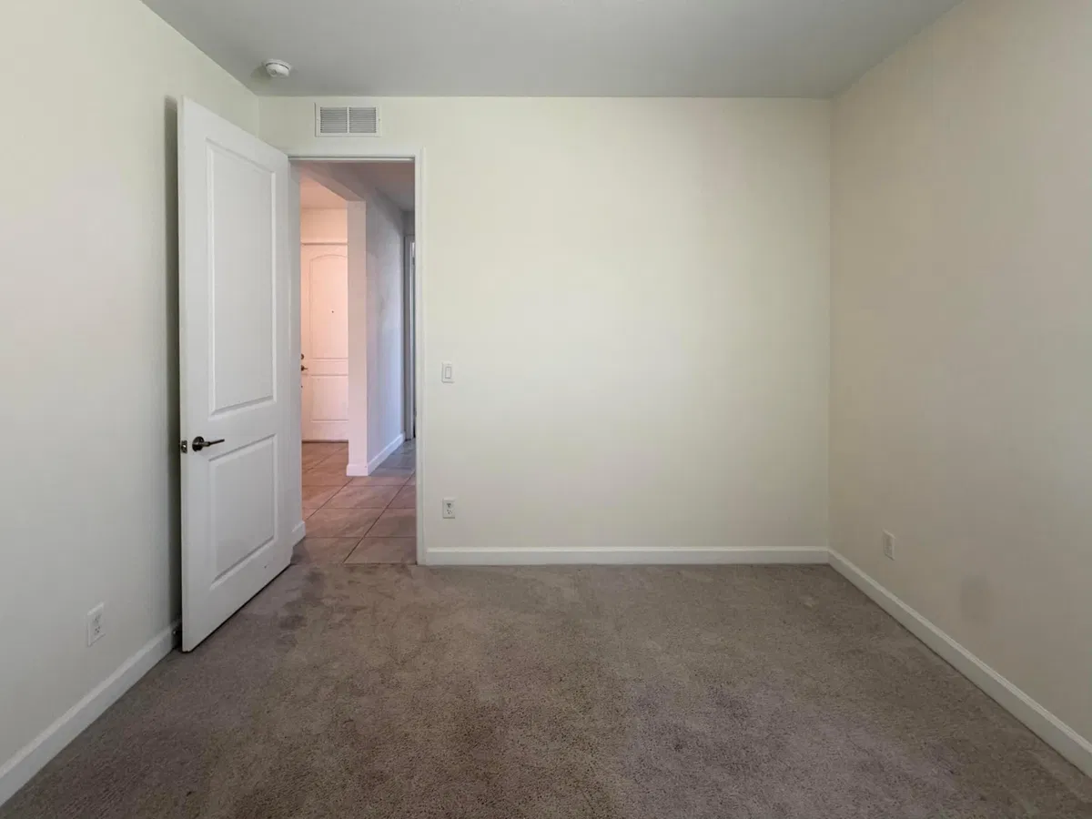 Residence photo 25
