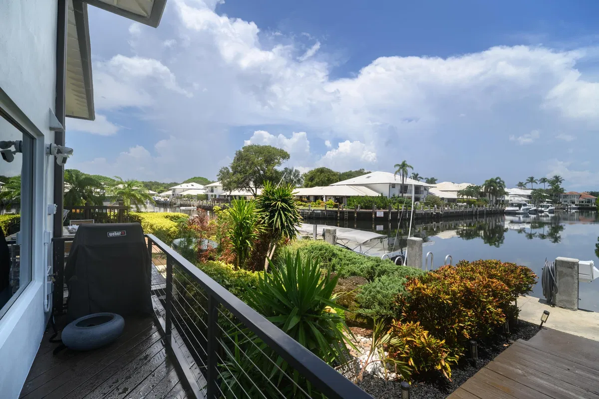Residence photo 10