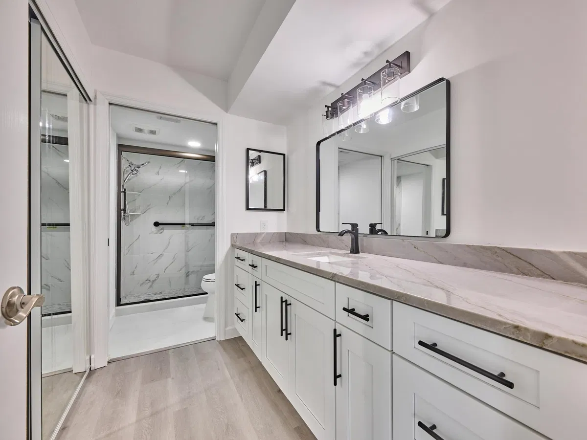 Unit 306 photo 22