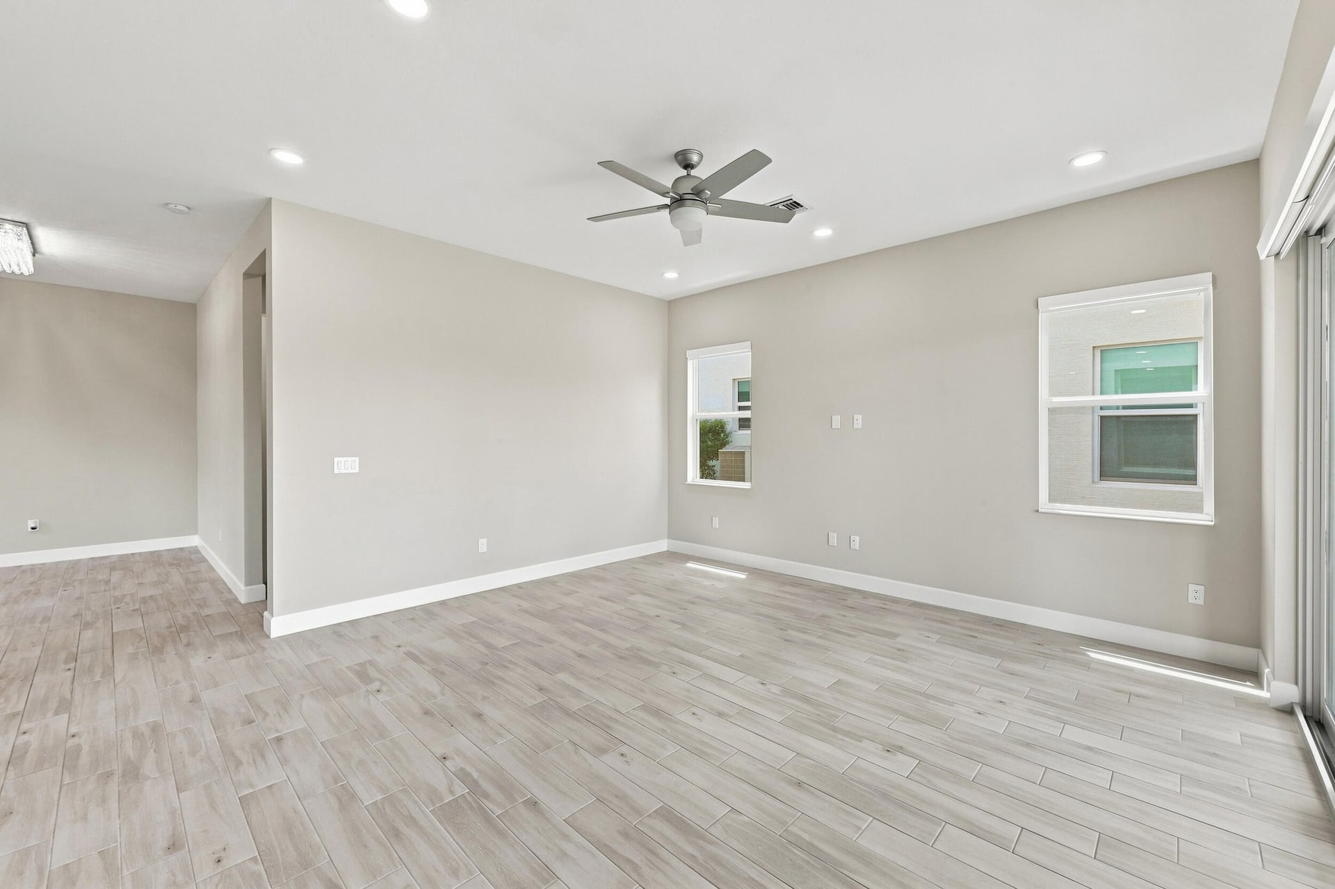  Residence photo 34