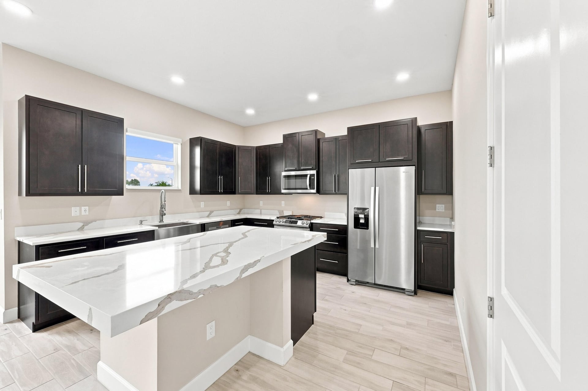  Residence photo 55