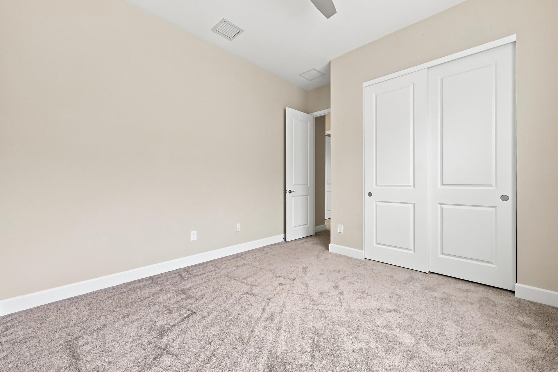  Residence photo 91
