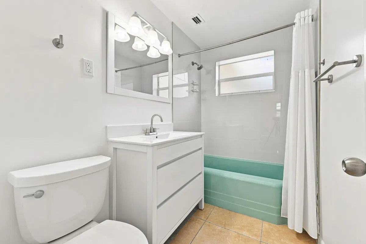 Residence photo 34