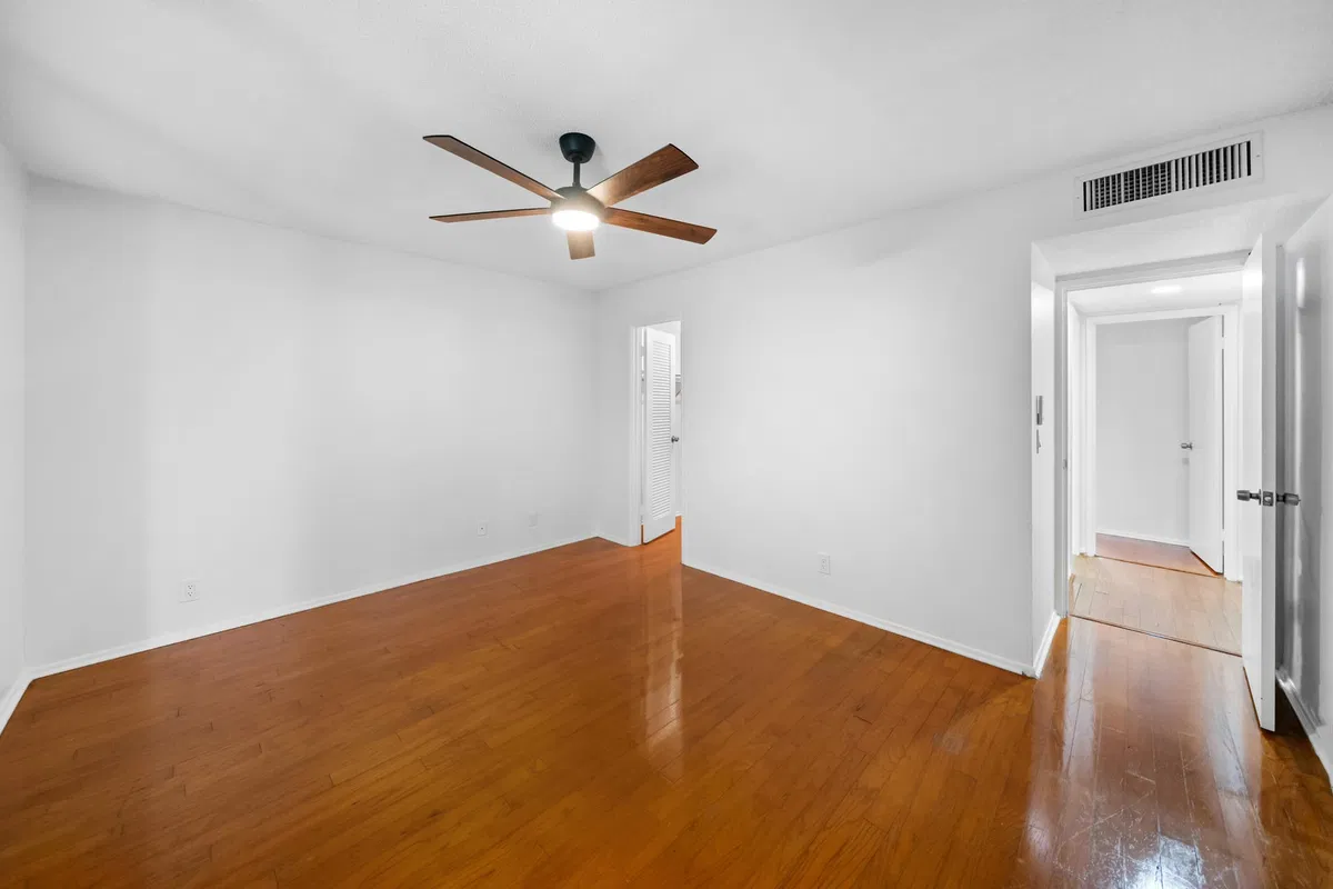 Unit 110 photo 34