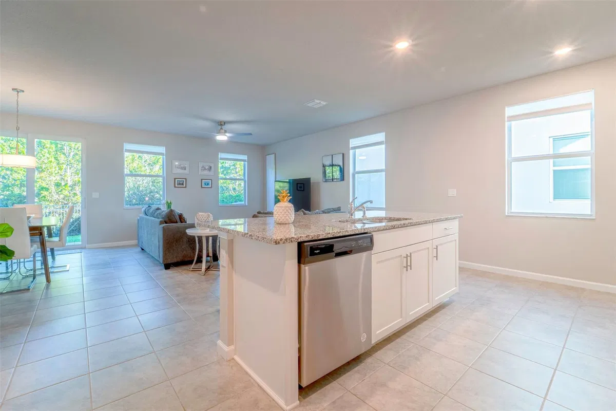 Residence photo 10