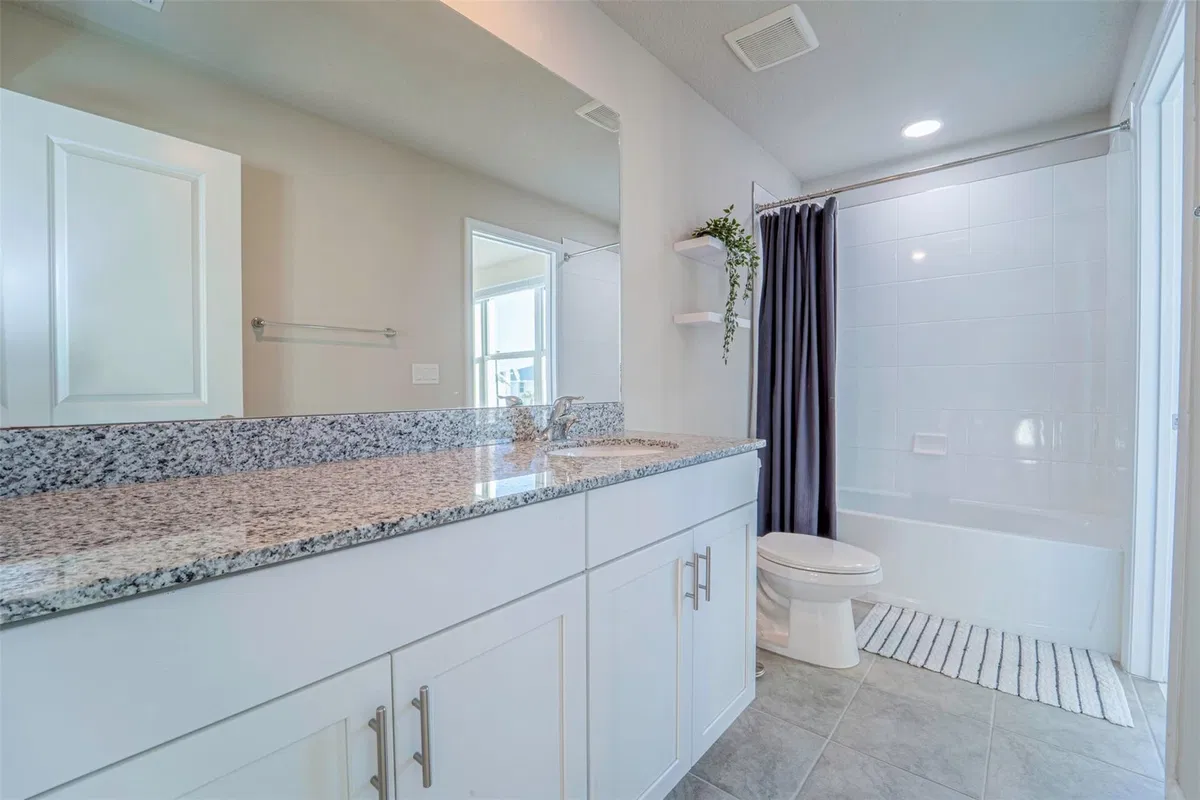 Residence photo 22