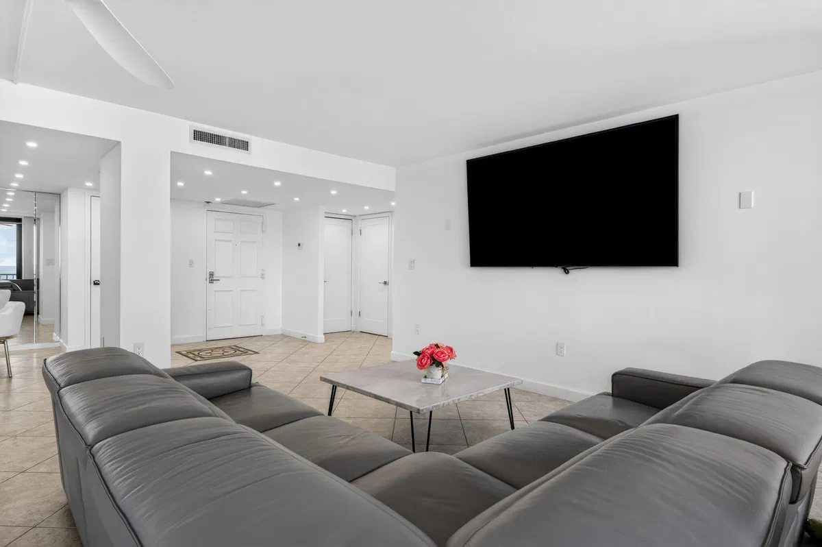 Singer Island Unit 1-1101 photo 13