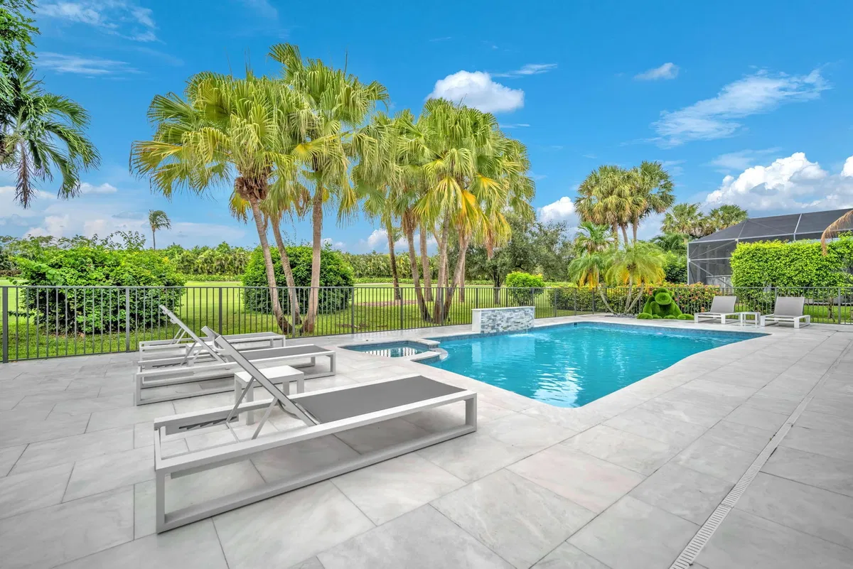 St. Andrews Country Club Residence photo 43