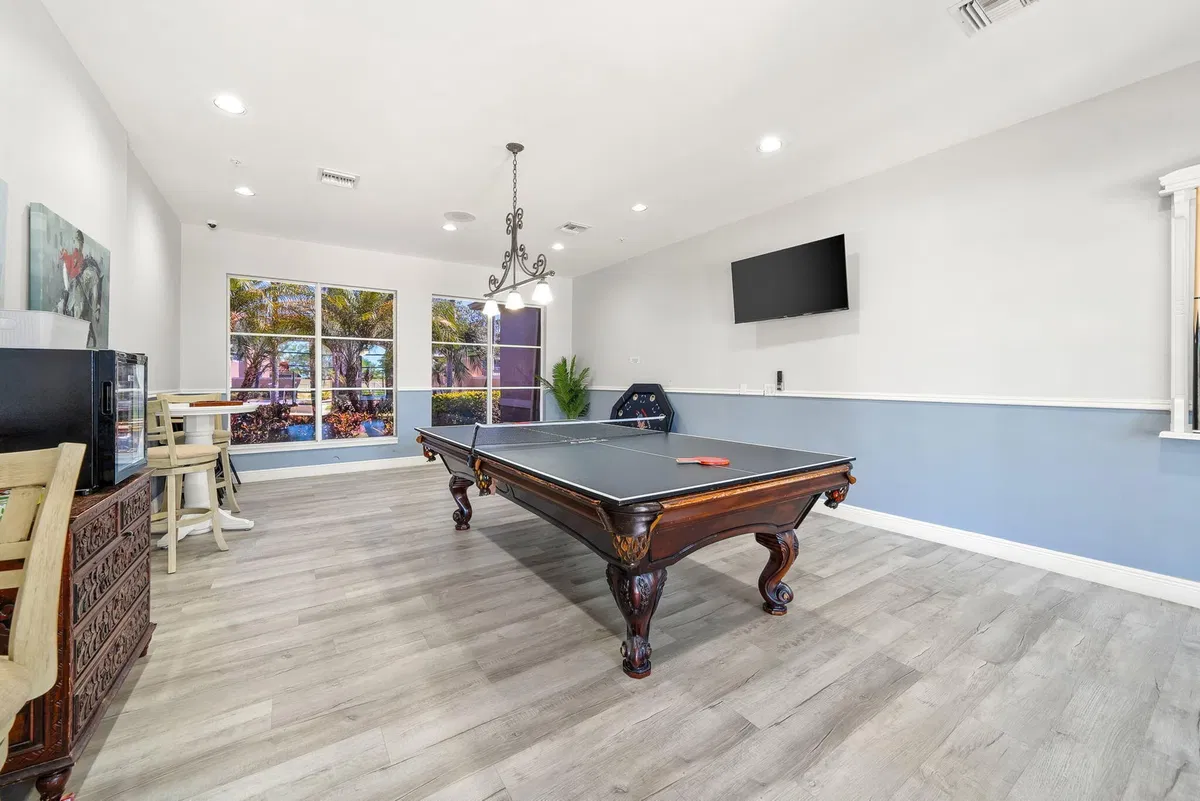 Unit 203 photo 22