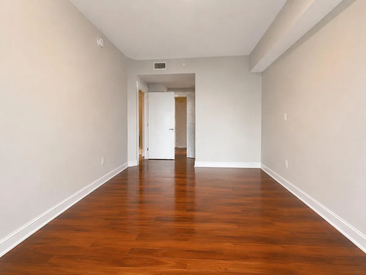 The Whitney Unit 506 photo 10