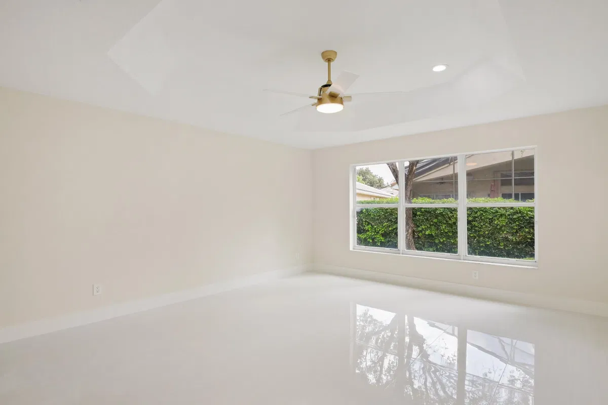 Residence photo 19