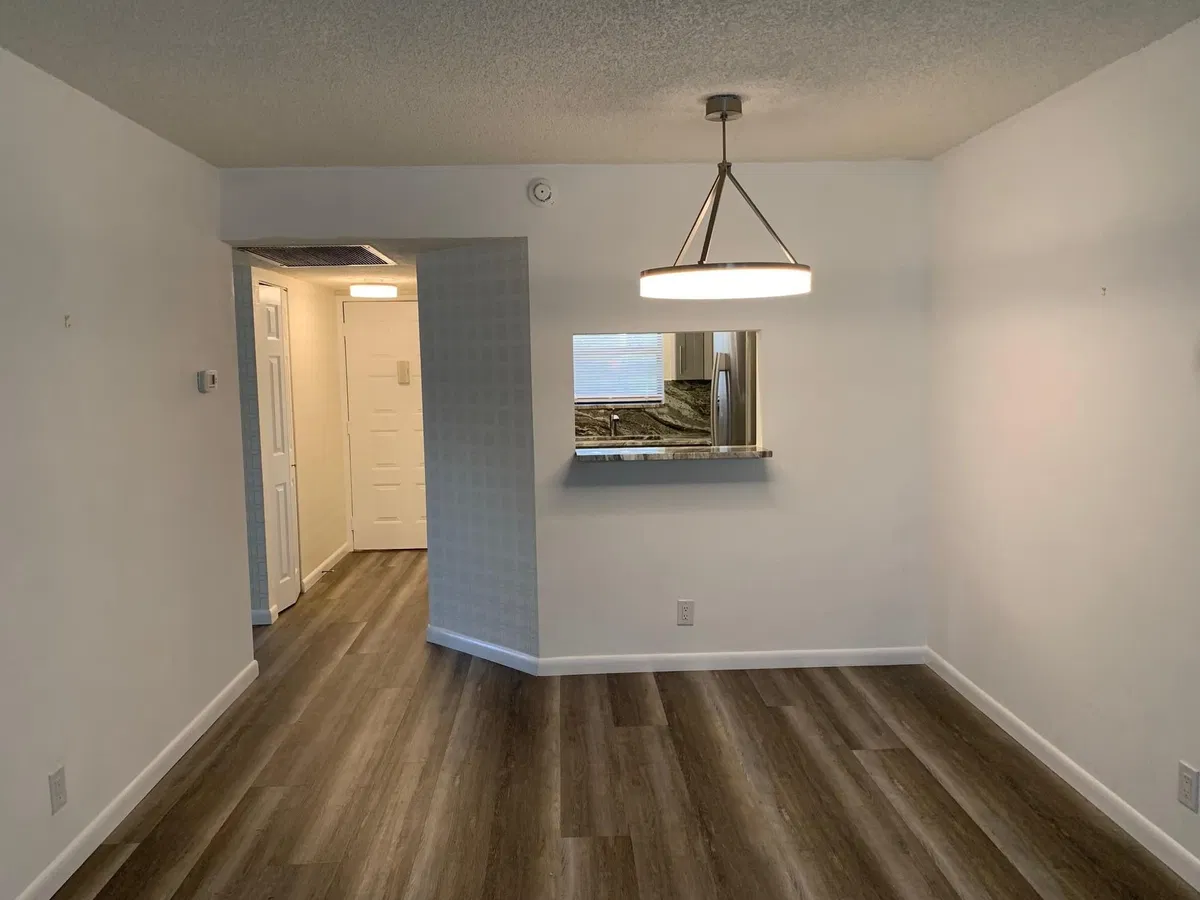 Unit 106 photo 13