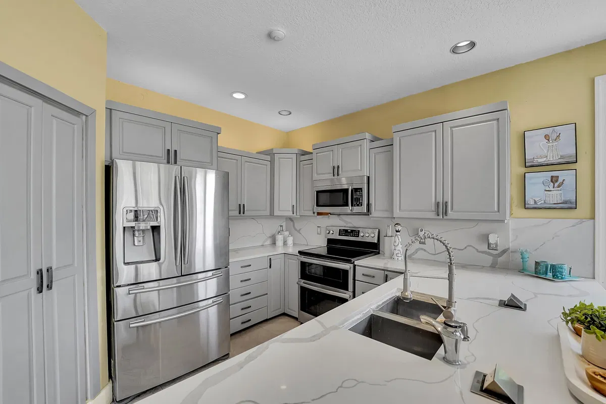 Residence photo 31