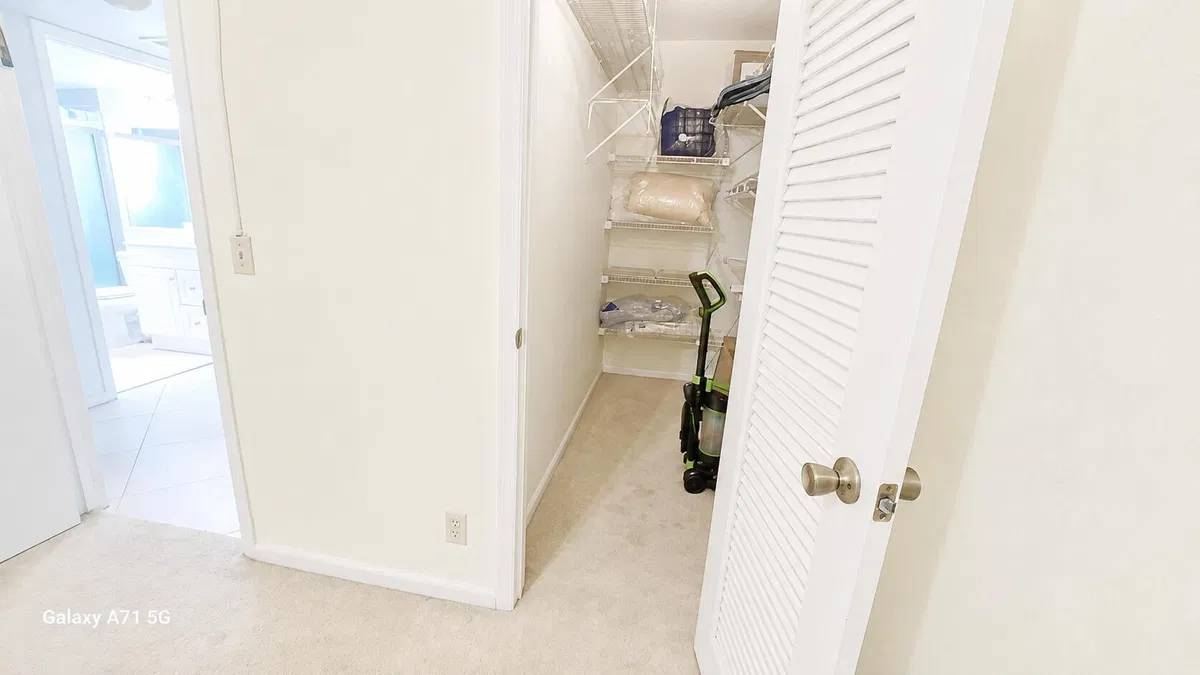 Residence photo 13