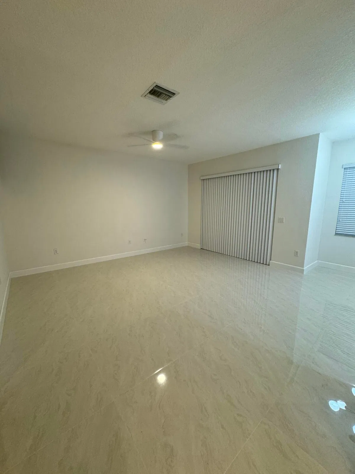 Residence photo 4