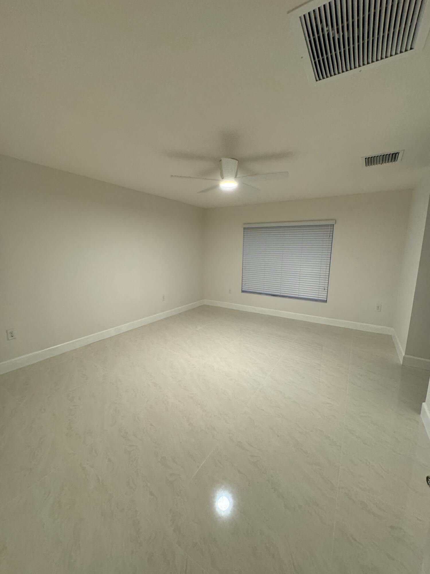 Residence photo 10