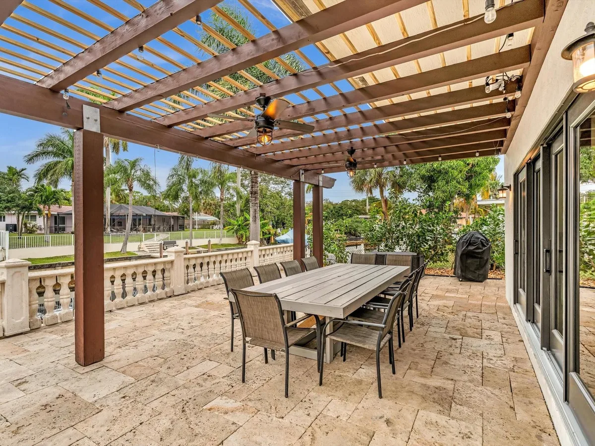 Residence photo 25