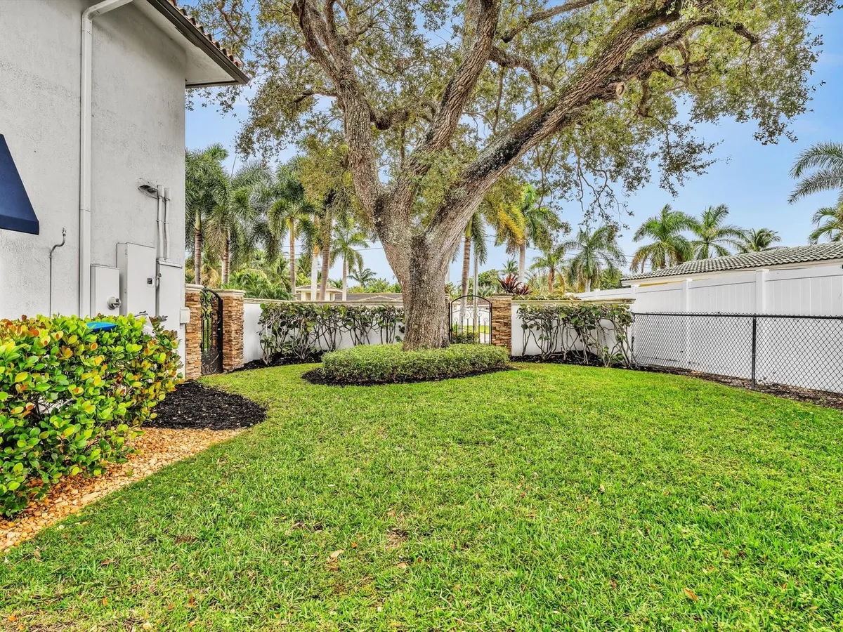 Residence photo 31