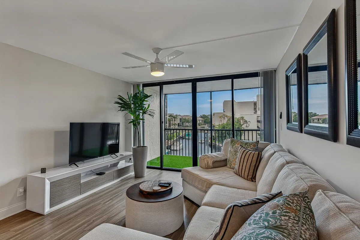 Boca Raton Unit 3020 photo 13