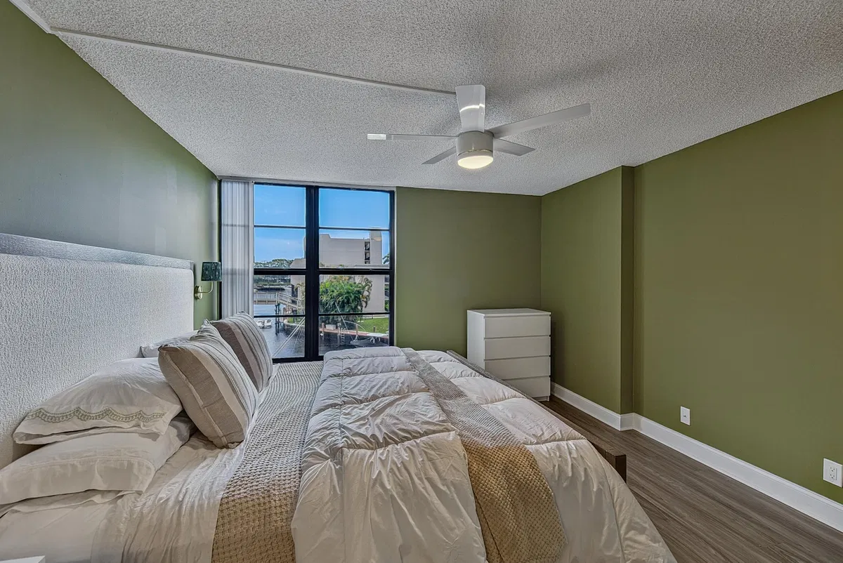 Boca Raton Unit 3020 photo 19