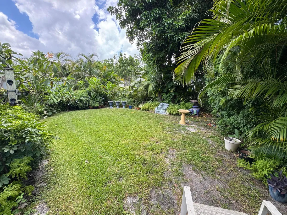 Residence photo 19
