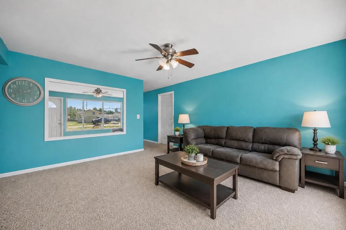 Residence photo 61