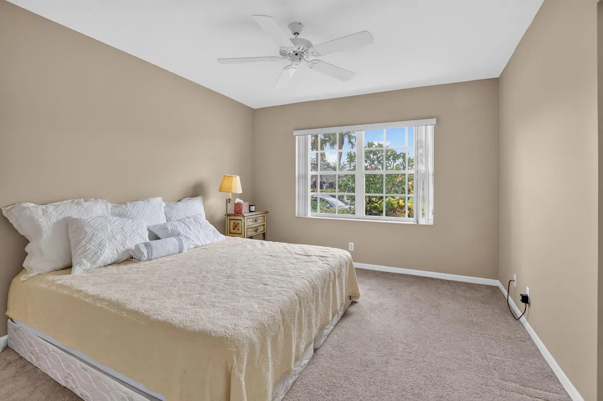 Residence photo 34