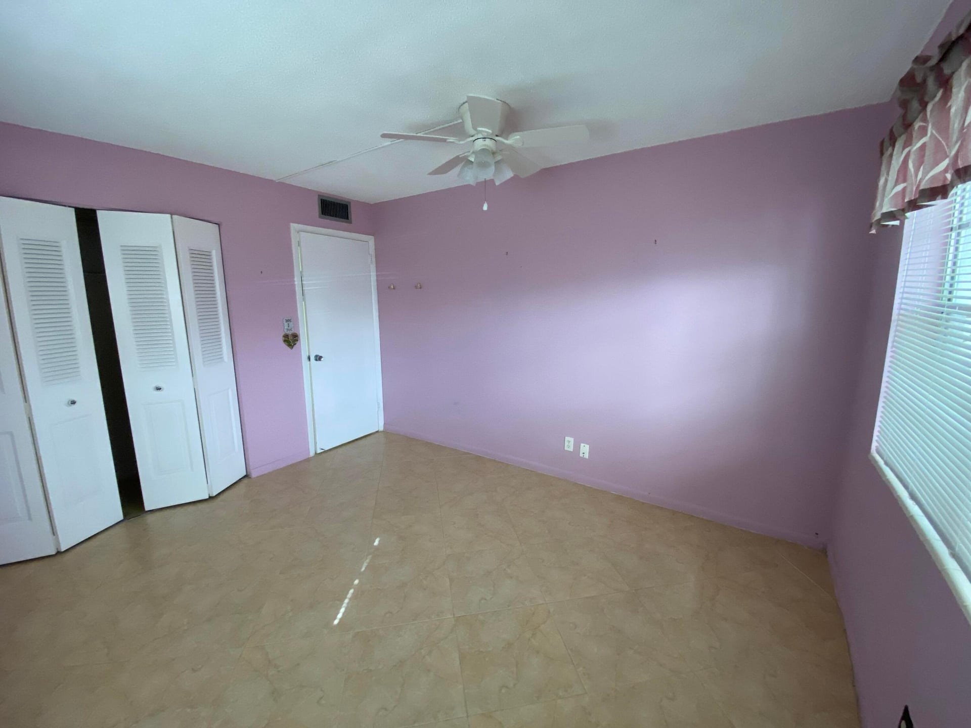 Unit 95 photo 19