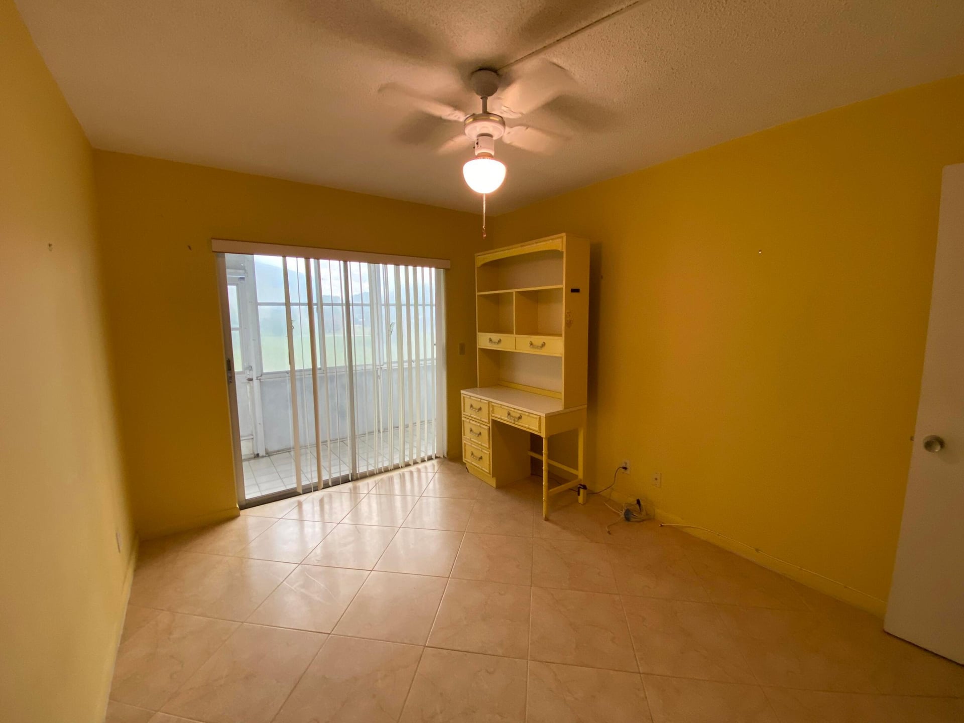 Unit 95 photo 25