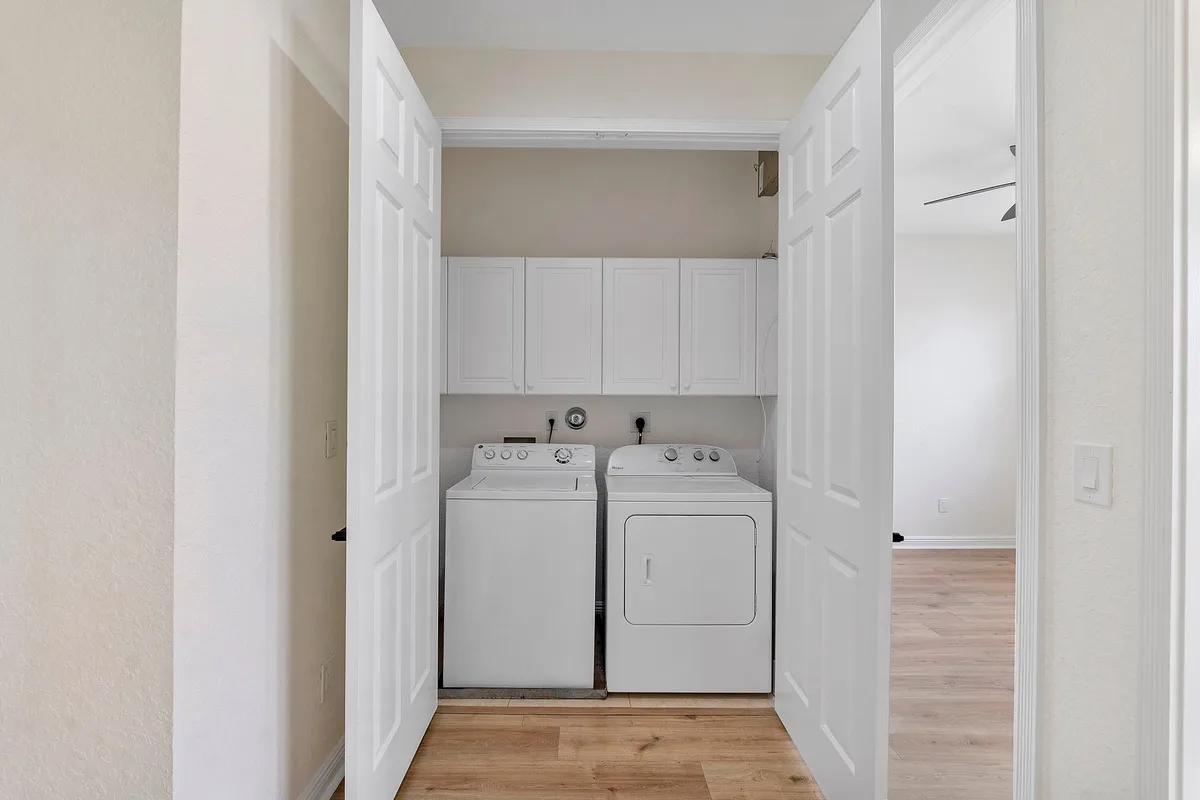 Residence photo 31