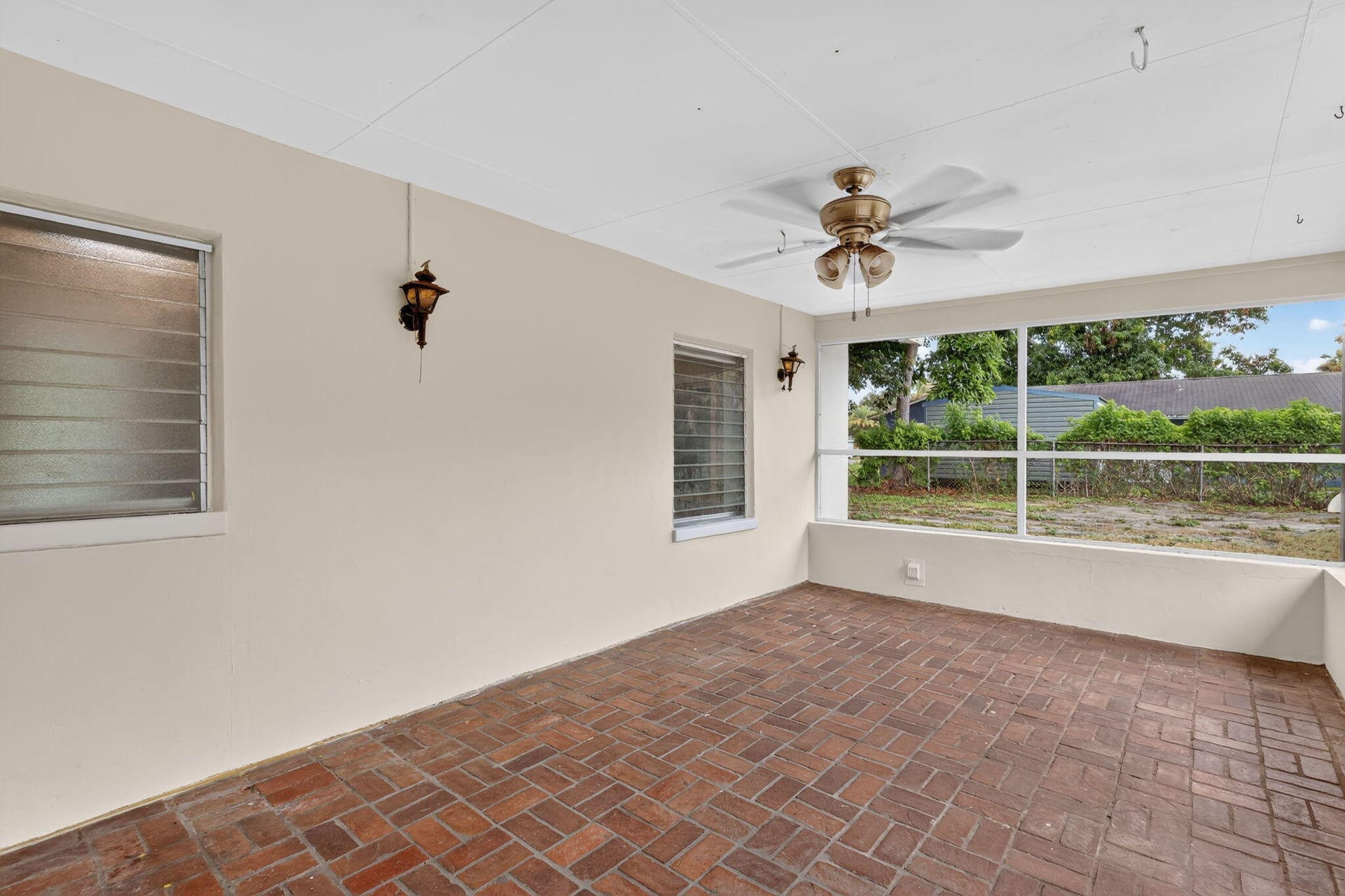 Residence photo 25