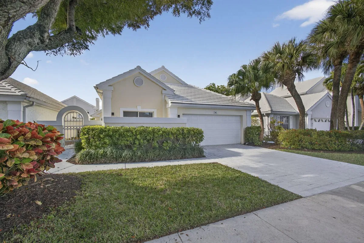 PGA National Palm Beach Gardens Residence photo 4