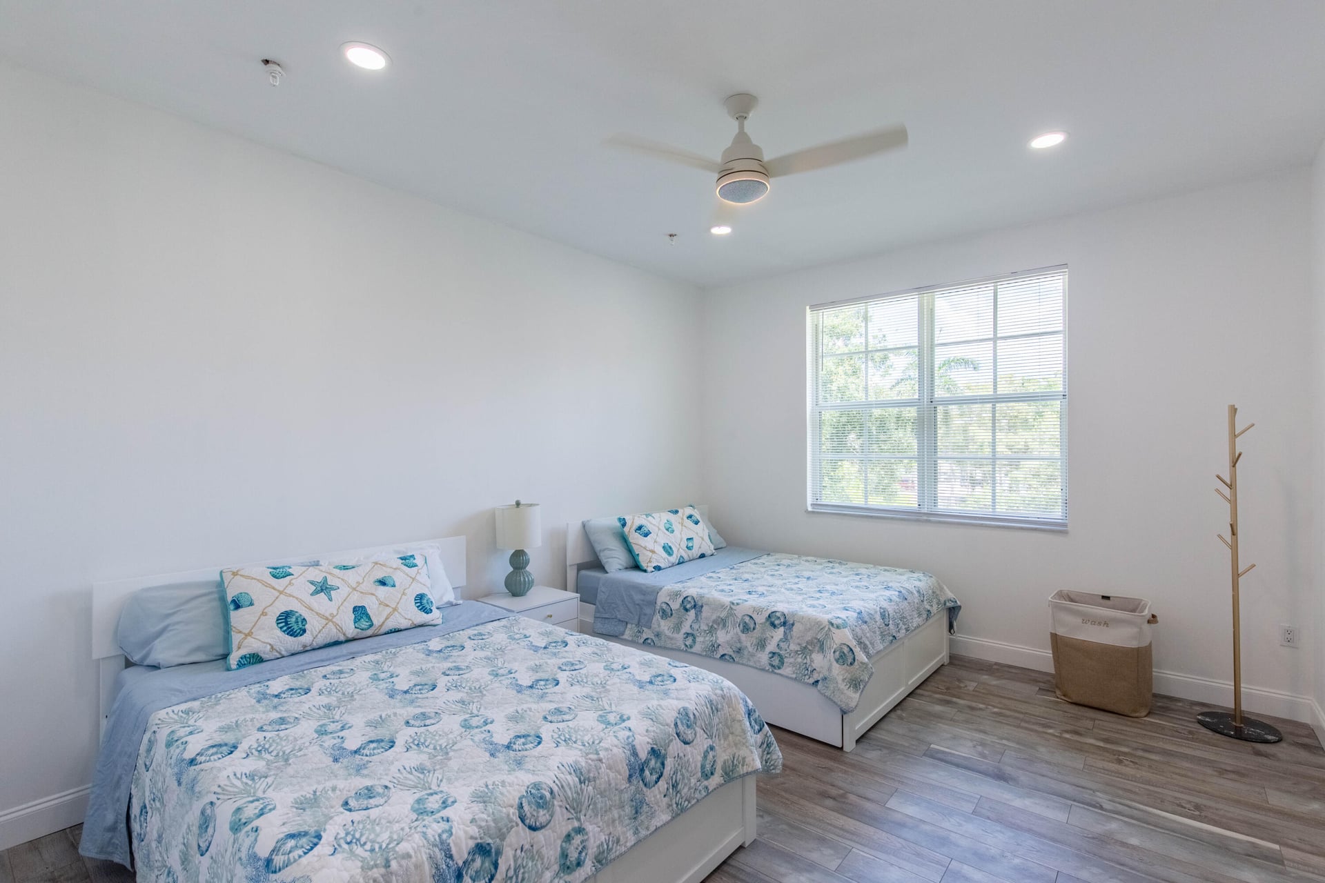 Unit 305 photo 13