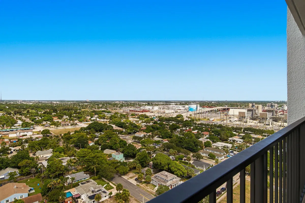 Palm Beach House Unit 2202 photo 25