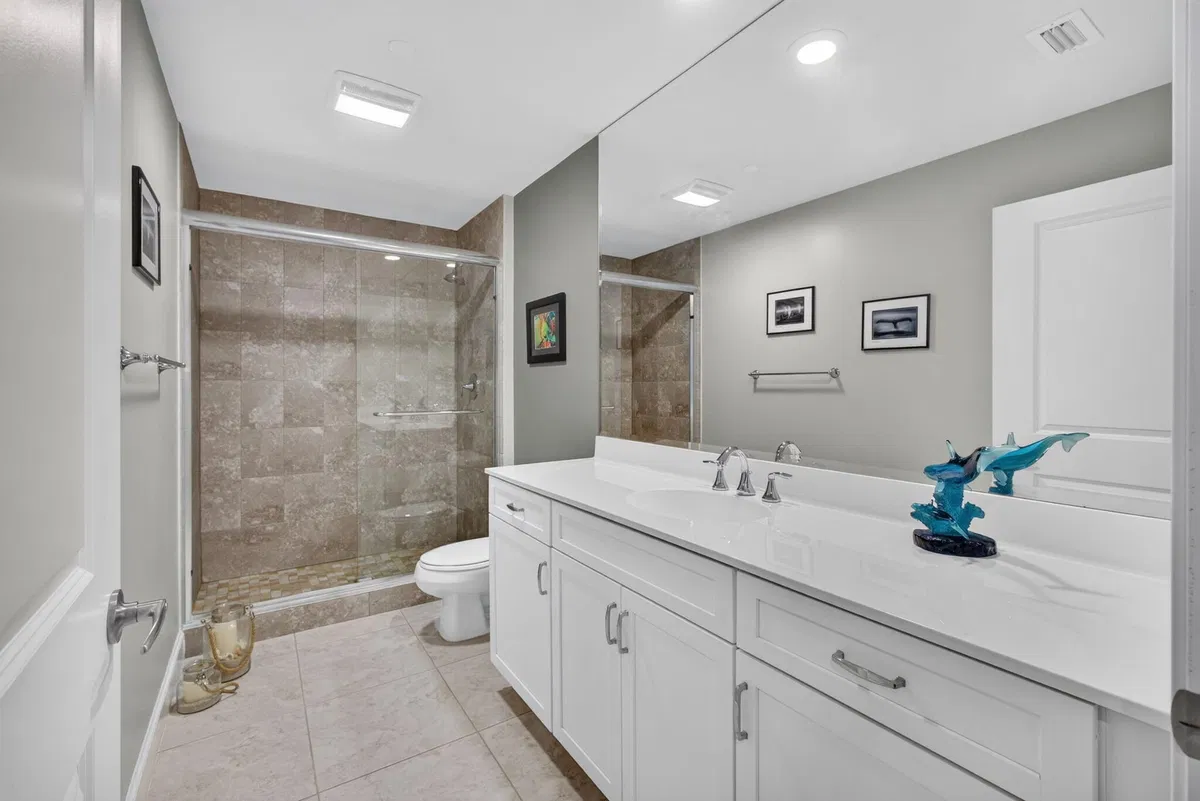 Residence photo 22