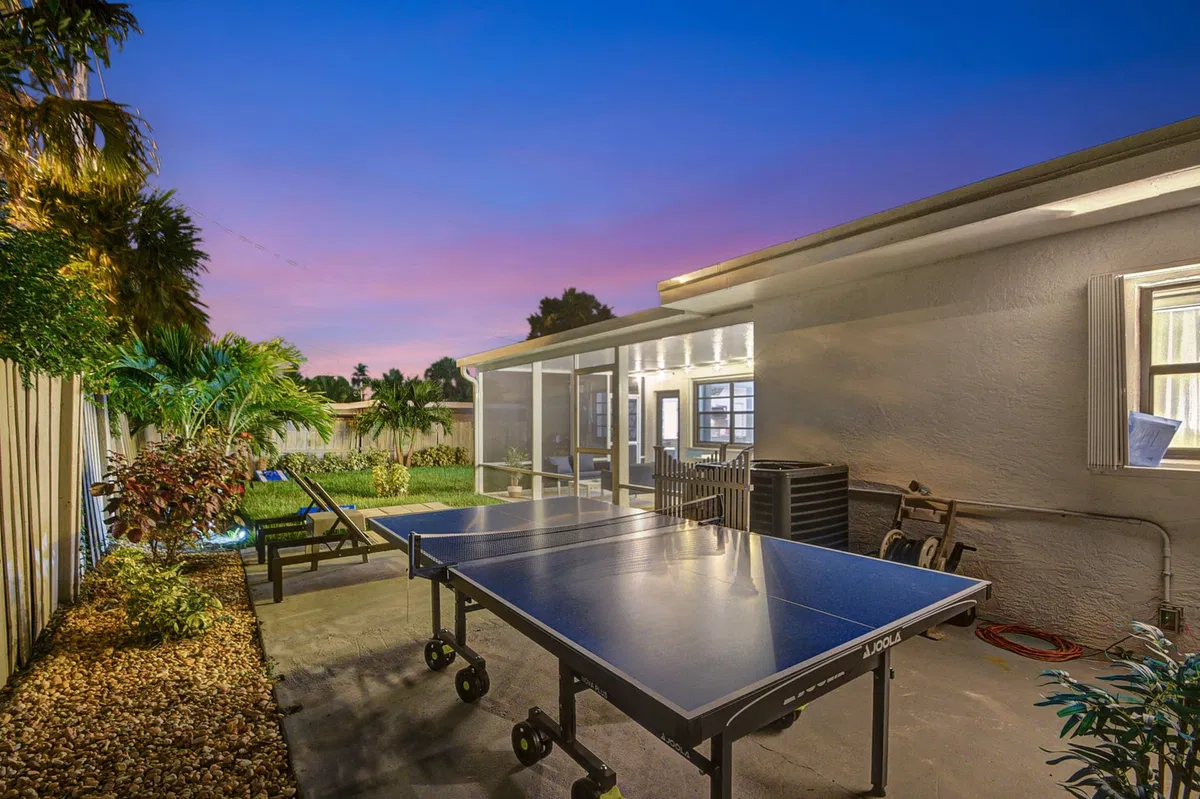  Residence photo 85