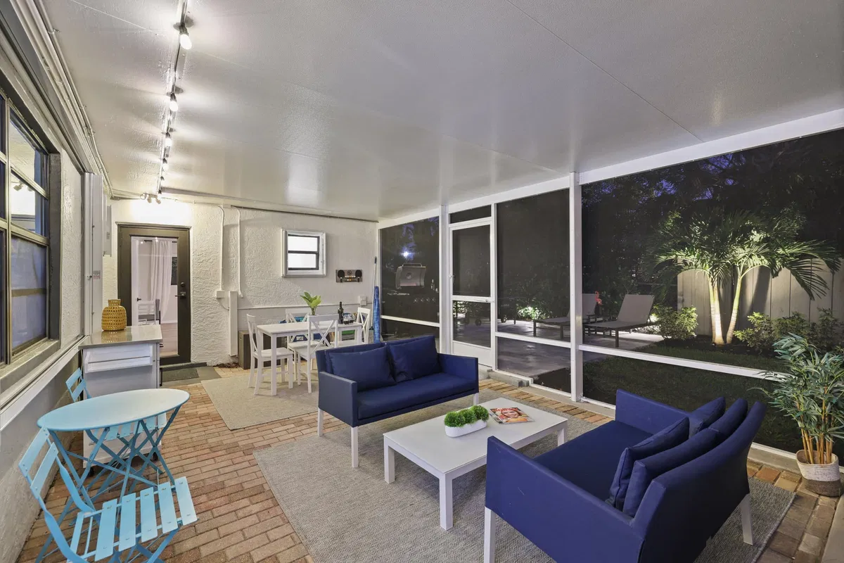  Residence photo 94