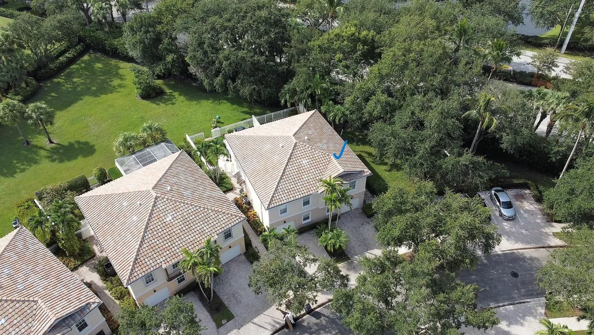 Residence photo 43