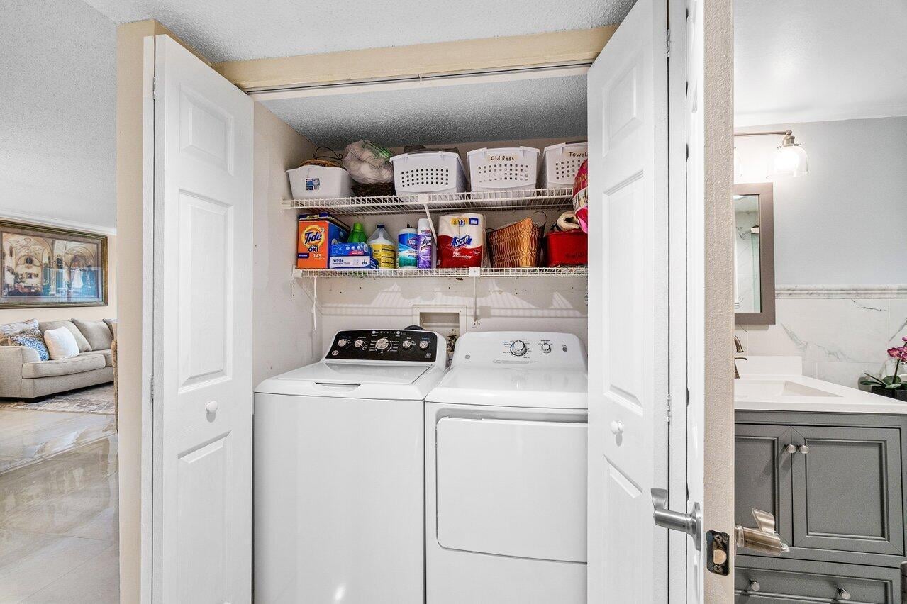 Unit 103 photo 16