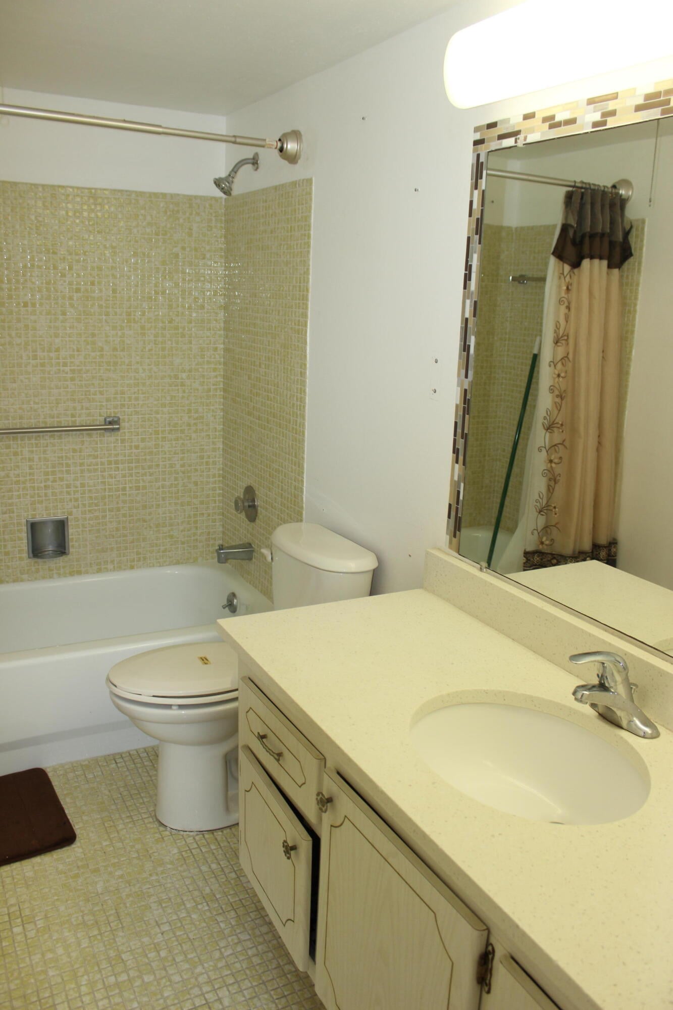 Unit 35 photo 13