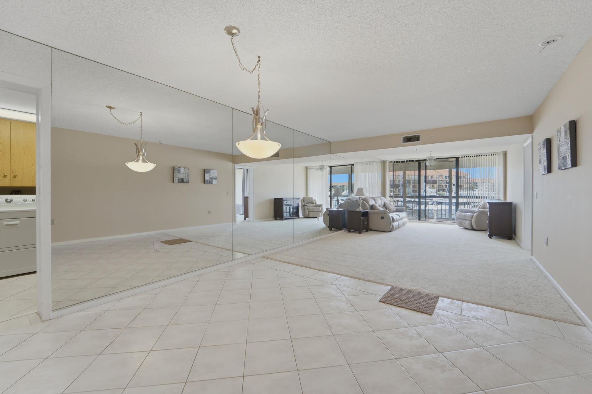 Unit 204 photo 7