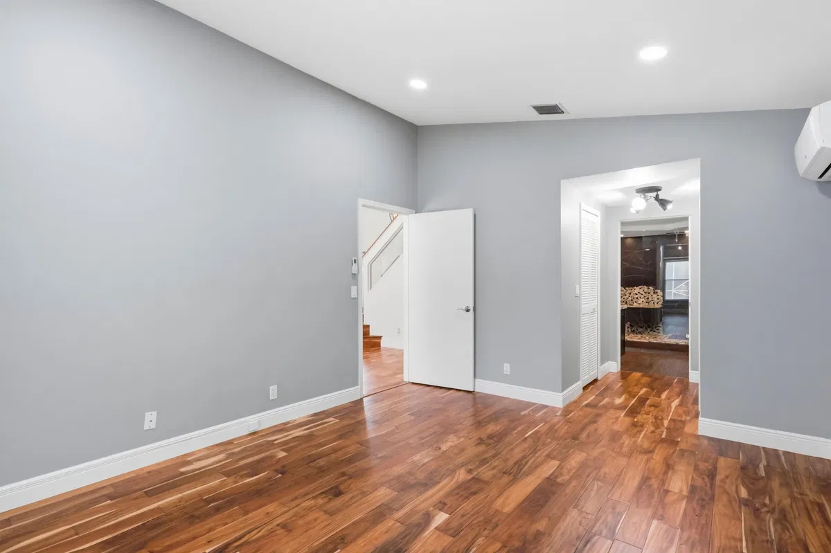 Residence photo 10