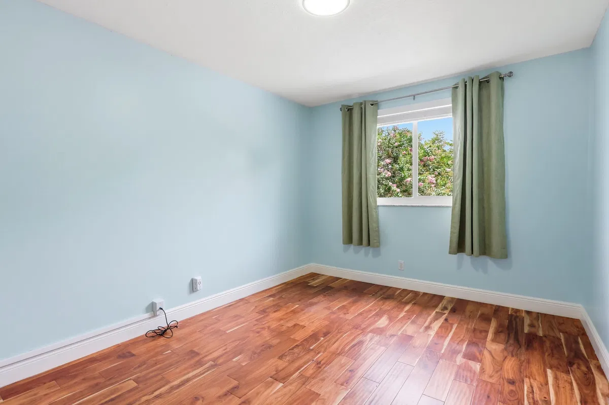 Residence photo 22