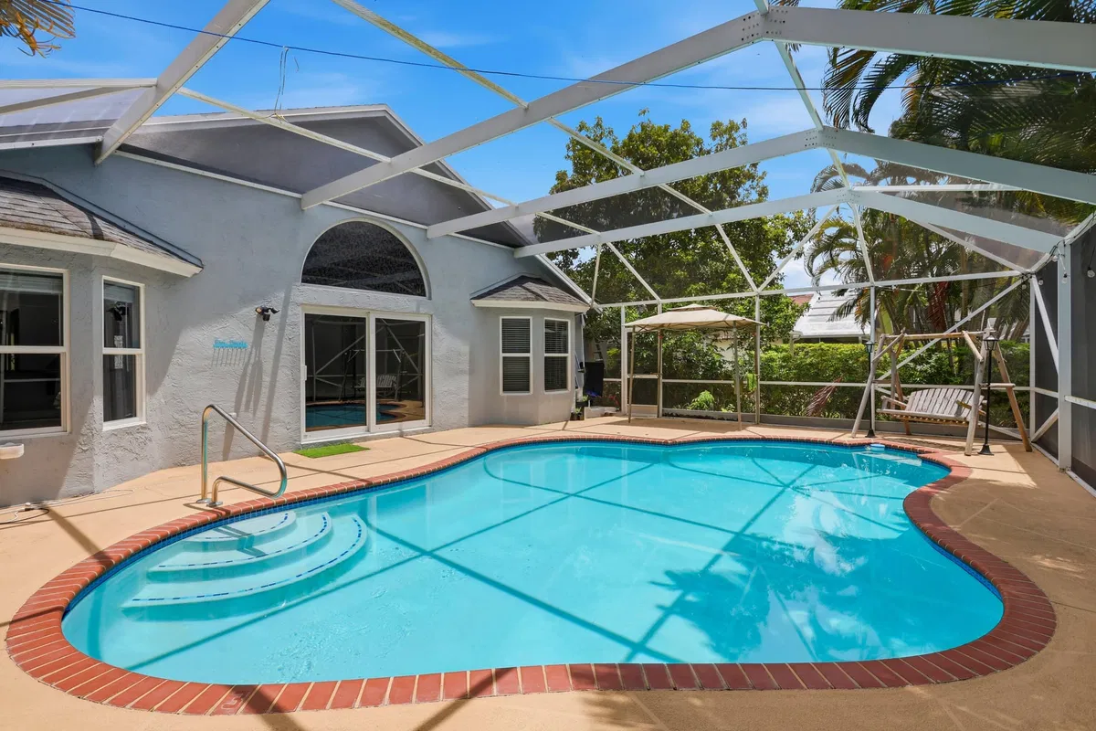Residence photo 31