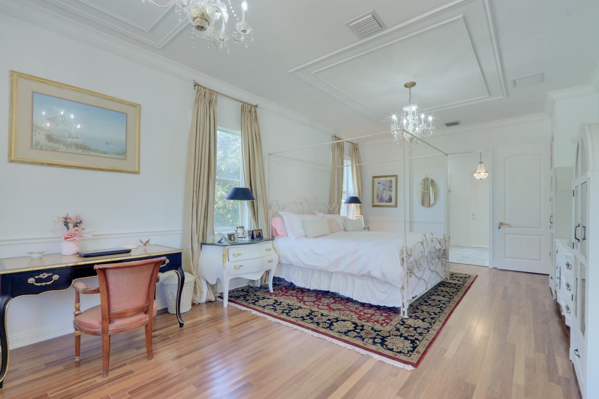 Residence photo 28