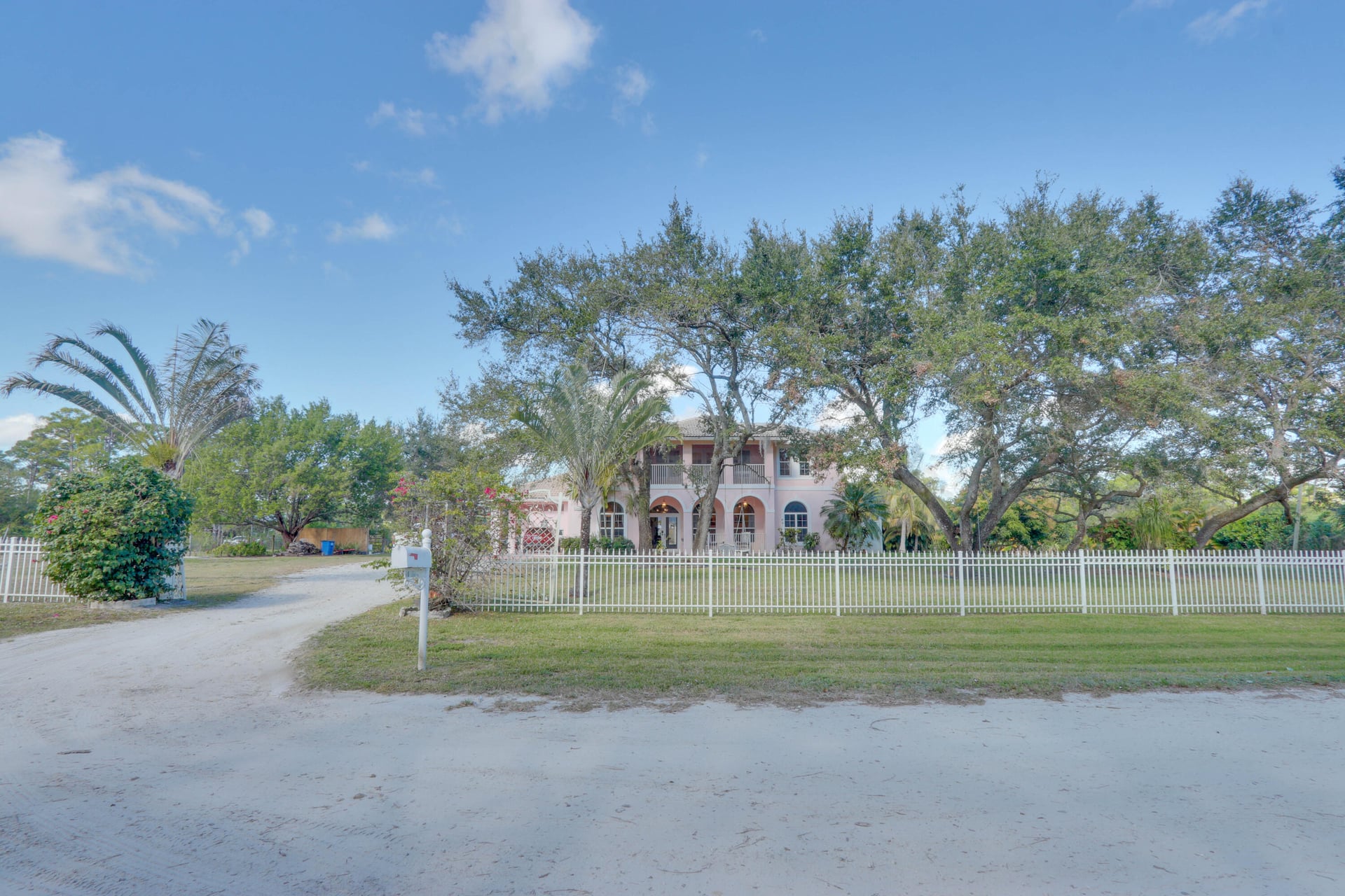 Residence photo 31