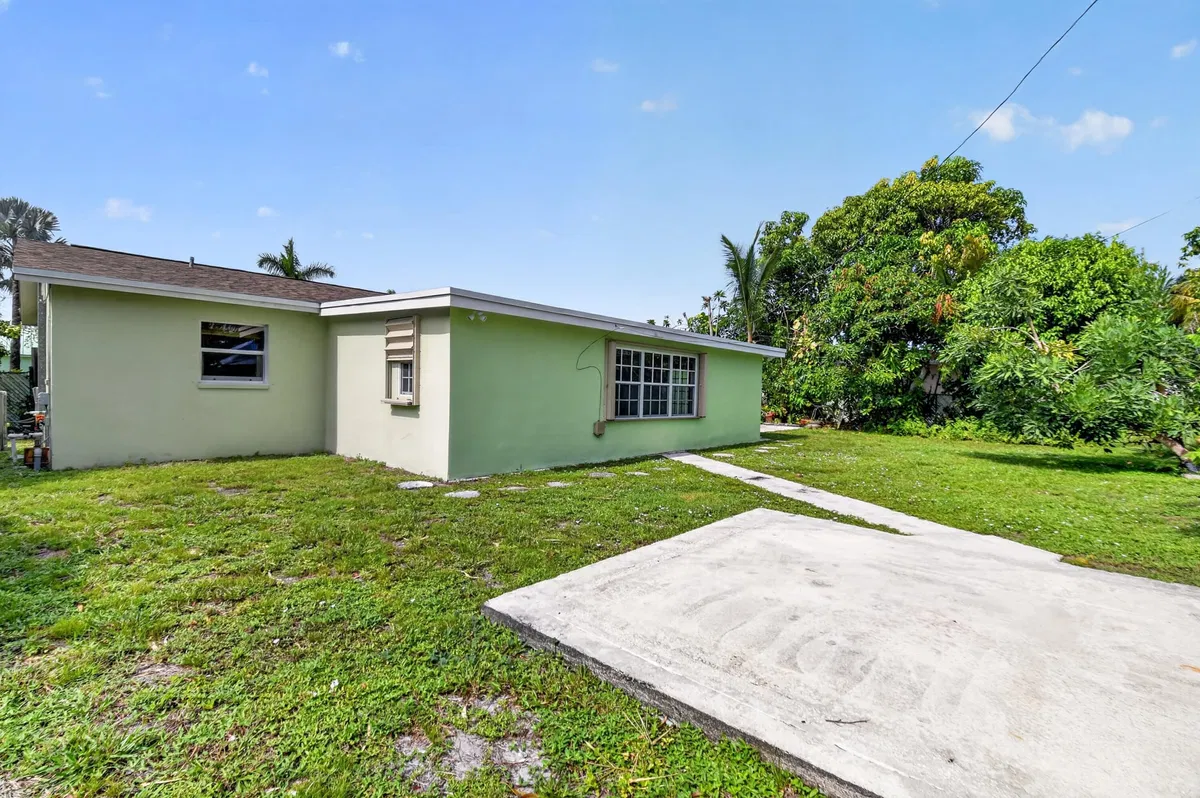 Residence photo 31